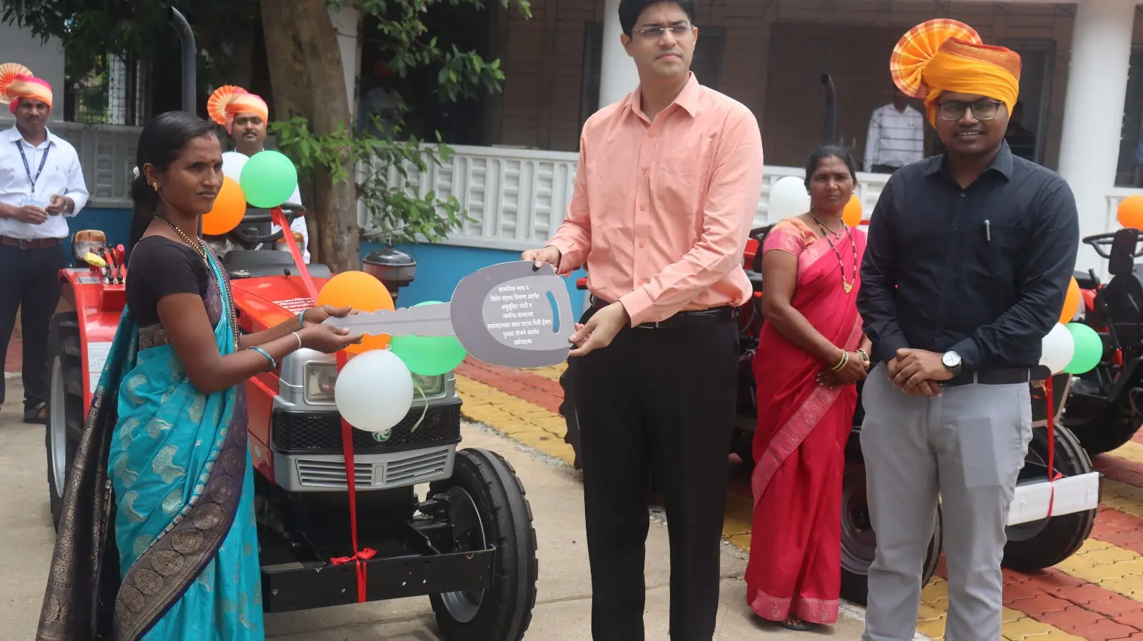 acsw-gadchiroli-mini-tractor-03